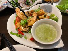 -大头虾越式风味餐厅(光明广场店)