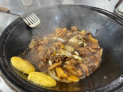 -粘豆包柴火铁锅炖