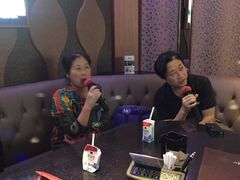-乐界KTV(虹桥中心店)