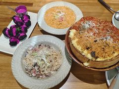 -Dragon Pizza•圆脸龙披萨·牛排餐厅