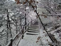 -九鼎铁刹山风景区