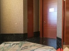 -泓历皇朝酒店(东亭店)