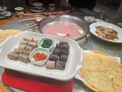 -娜仁图雅蒙古美食村(33小镇店)