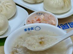 -李与白包子铺(桐梓林店)
