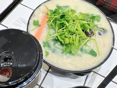 -肥汁米蘭香港米线(长宁来福士店)