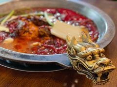 -黄潇洒老火锅(九眼桥宏济巷店)