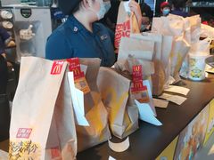 -麦当劳(哈西万达店)
