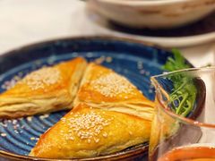 子姜牛肉酥-白天鹅宾馆-宏图府餐厅