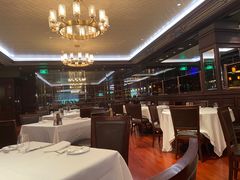 大堂-Wolfgang’s Steakhouse 沃夫冈牛排馆(上海白玉兰广场店)