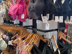 -lululemon(比斯特购物村店)