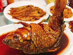 罾蹦鲤鱼-奥华餐厅·老张记(台基厂店)