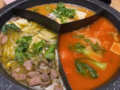 酸菜猪肝米线-东家火锅米线 Boss D - Hot Pot Rice Noodle