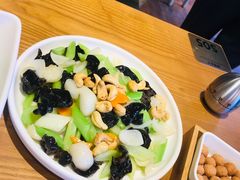 -隔壁老王·家常云南菜(花巷店)