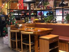 大堂-万兴佳烤肉·长白山老味道(东岸里店)