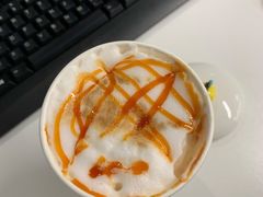 秋意橙橙玛奇朵-星巴克(前滩世贸中心店)