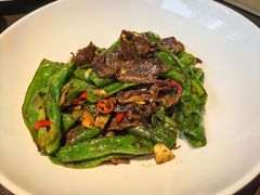 青椒牛腱-大拙里·精致融合菜(沙湖桃源国际店)