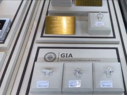 点击看大图 -Cindy Jewelry·钻戒·彩色宝石