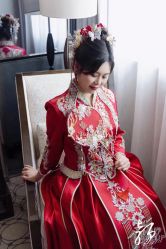 -衣贝姿婚纱礼服馆