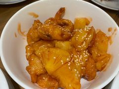 菠萝虾仁-费大厨辣椒炒肉(万家丽一店)