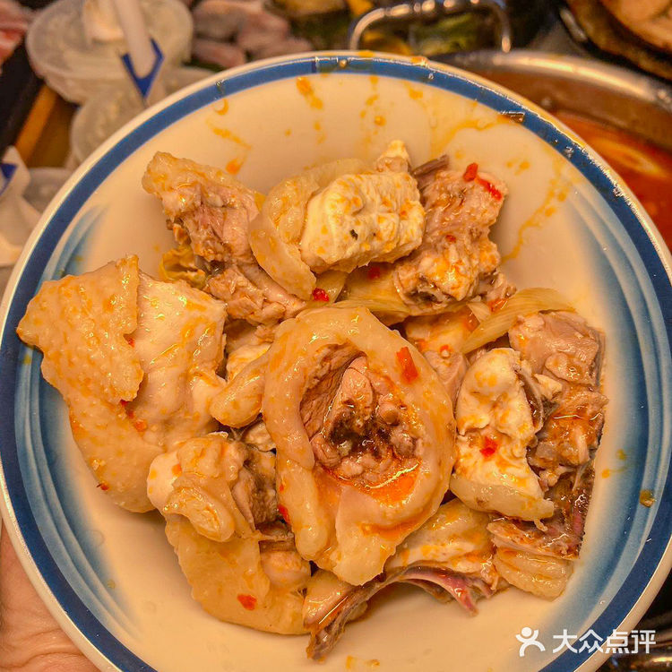 叨了两天,离开三亚前必须吃上的糟粕醋海鲜面