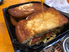 -The Habit Burger Grill 哈比特汉堡(复兴soho店)