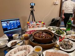 -胡须佬鸡煲四季火锅店(石厦西村直营店)