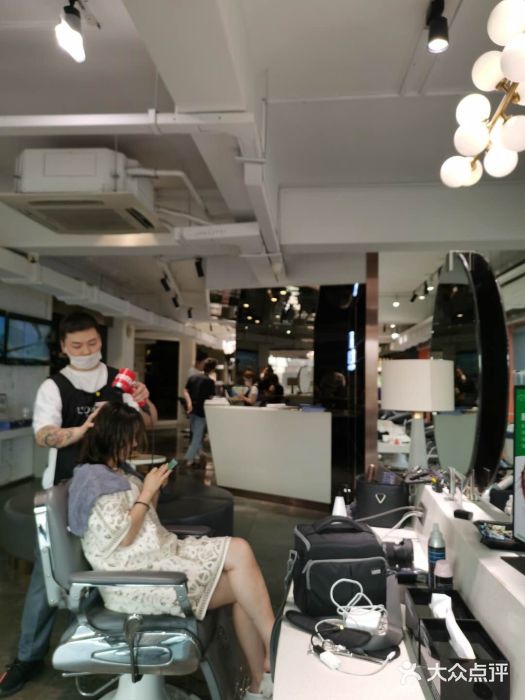 国际名仕(红旗街店)图片