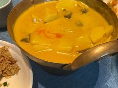 -香巴拉云南餐厅(华莱坞店)