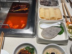 -海底捞火锅鲜切牛肉主题店(长寿路店)