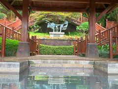 -七彩云南古滇温泉山庄