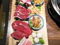 -明洞阿姨·韩式酱蟹烤肉·创意料理(三元桥店)