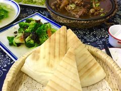 -八两八金·莱芜特色炒鸡(市南漳浦路店)