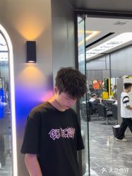 -M1山木造型国潮男士发型定制