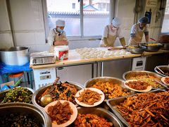 自助取餐区-王三姑牛肉饼