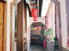 二楼-亿诣蝎府炸酱面羊蝎子火锅(酷车小镇店)