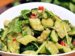 素拍黄瓜-健晟星期天火锅