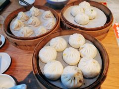 传统猪肉灌汤包-草包包子铺(宽厚里店)