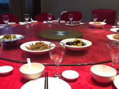 -鸿一饭店(隐秀路店)