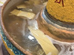 -毛辣果·贵州红酸汤牛肉火锅(西单店)