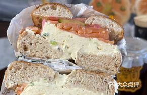 Fish and Onion Bagel Sandwich