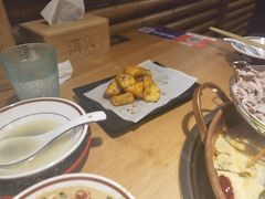 -洱火云南酸菜牛肉火锅(石景山当代商城店)