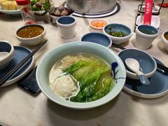 -左庭右院鲜牛肉火锅(浦江欢乐颂店)