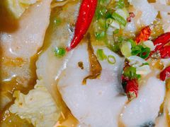 酸菜巴沙鱼小聚锅-渝是乎酸菜鱼(龙旗购物中心店)