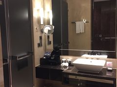 -广州天河希尔顿酒店