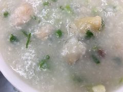 滑鸡粥-穗银肠粉店(东川路店)