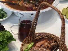 -望海湾鱼头泡饼·天津菜(空港店)