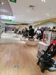 -孩子王(静安大融城店)