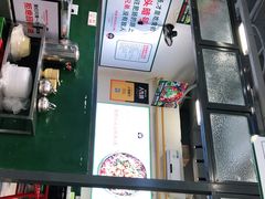 -晓彭肥肠鸡·泡椒鸡火锅(水木天地店)