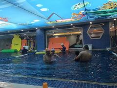 -戊辰亲子游泳俱乐部