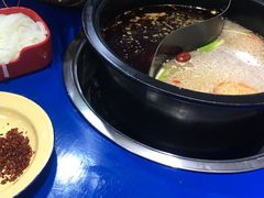 -马路边边·成都串串(翠柏路店)